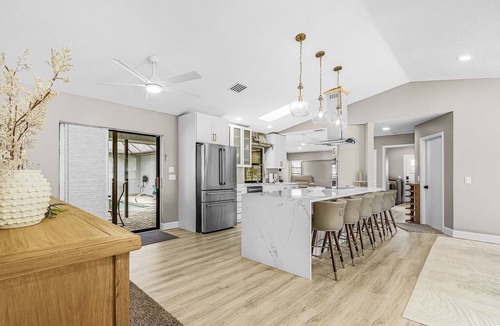 Pebble Beach House | Gorgeous 4 Bedroom Home with Private Pool and Full Kitchen in Rotonda West