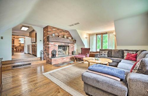 Bremen House | Gorgeous Bremen Home with Lake Access & Yard!