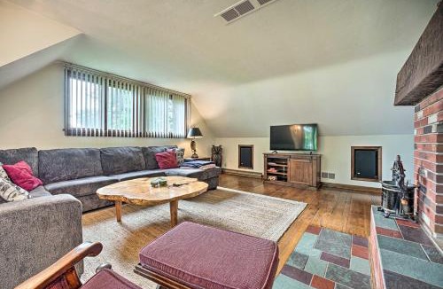 Bremen House | Gorgeous Bremen Home with Lake Access & Yard!