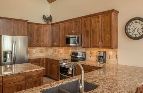 Newport House | Gorgeous Lakefront Villa near the Smokies, On Douglas Lake!