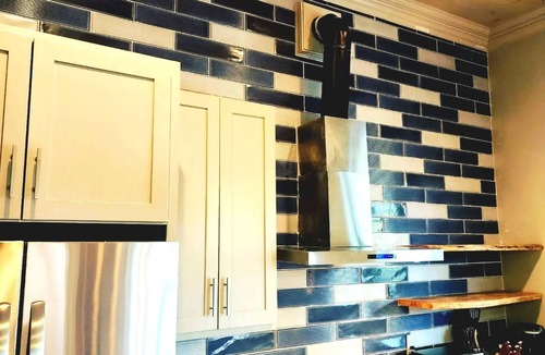 Saint Roch Bed & Breakfast | Gorgeous Modern 4 Bdrm/4 Bath-Gated Pool- Worthy of Your Beads! Walk to Quarter