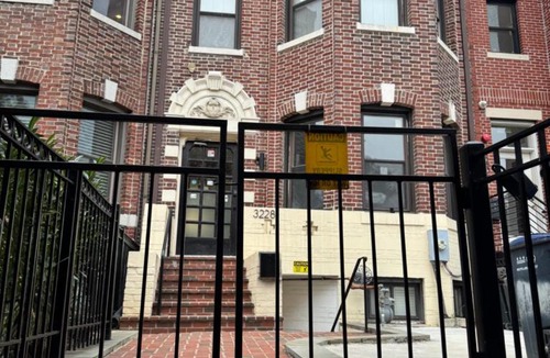 Columbia Heights Apartment | Gorgeous Refurbished 1Bdrm and 1Den Home