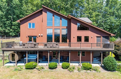 Afton Cabin | Gorgeous Views. Resort-Style Amenities Await
