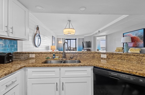 Myrtle Beach Resort | Grande Cayman 3BR | Ocean Views & Resort Perks