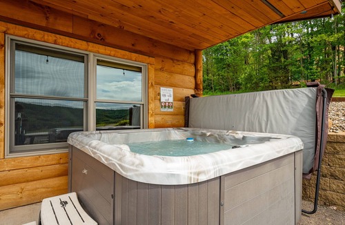 McHenry Cabin | Grandview Cabin Suite 26-Hot Tub