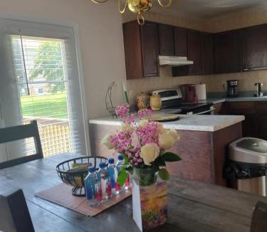 Greensboro House | Great 4BR Home Near Emerald Pointe & Downtown