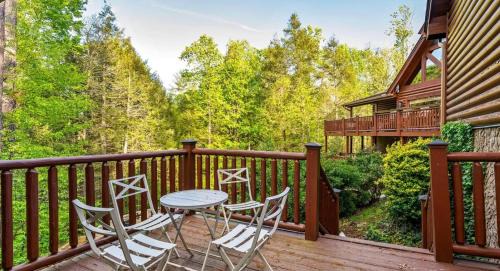 Sevierville Apartment | Great for families and groups Villa cabin