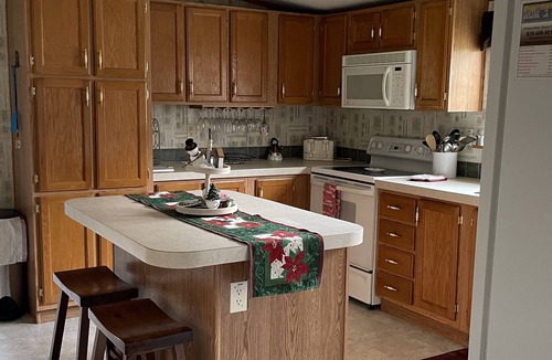 Bryson City House | Great for large groups. Minimum 5 10% discount for 5 day stay for 4th of July.