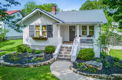 Harrison House | Great location just two minutes from downtown square with a Hot Tub!