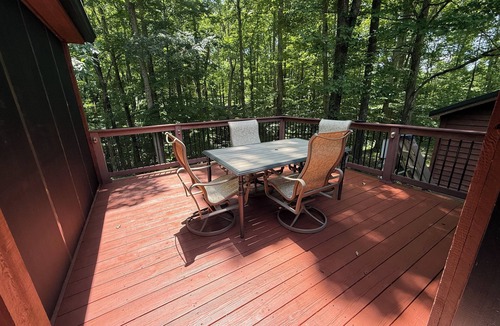 Nancy House | Green Acres by the water