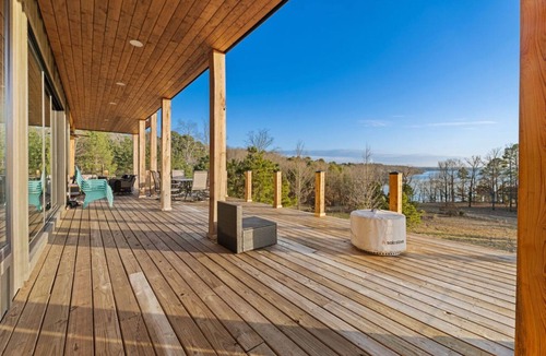 Drasco House | Greers Ferry Lake 4-bedroom house sleeps 12- Breathtaking SUNSETS -Golf Course