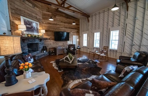 Altamont Resort | Greeter Falls Lodge Event Venue
