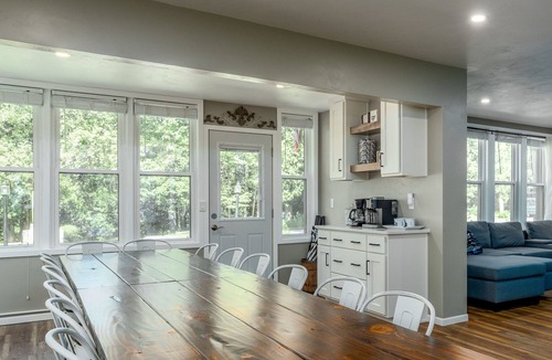 Ephraim House | Groups! HotTub! Huge Yard! Bikes/Kayaks/Games!