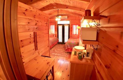 Sevierville House | Gypsy Cottage Near the Smokies #16 Sabina