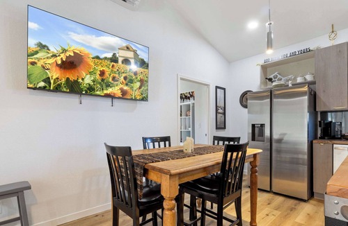 Linn Creek Apartment | | Hackberry Hideaway | 2B 2B | Osage Beach |