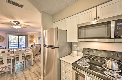 Folly Field Condo | Half-Mi to Beach: Hilton Head Condo w/Lagoon View