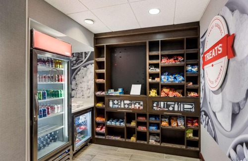 Fredericksburg Hotel | Hampton Inn and Suites Fredericksburg