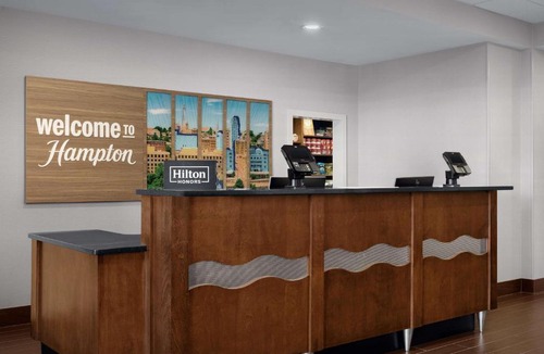 Lynchburg Hotel | Hampton Inn and Suites Lynchburg