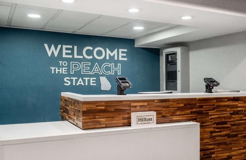 Peachtree Corners Hotel | Hampton Inn Atlanta-Peachtree Corners/Norcross