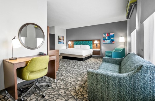 Bloomington Hotel | Hampton Inn Bloomington West