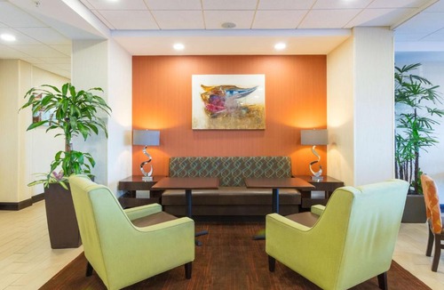 Daytona Beach Hotel | Hampton Inn Daytona Beach/Beachfront