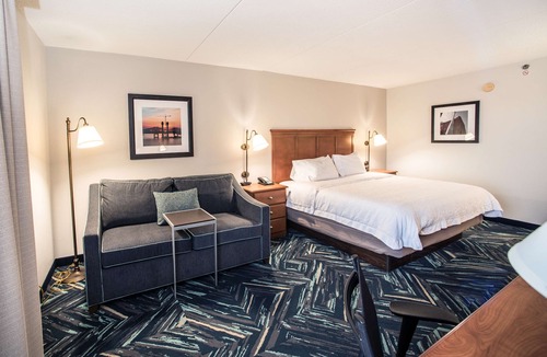 Jeffersonville - Clarksville Hotel | Hampton Inn Louisville-North/Clarksville