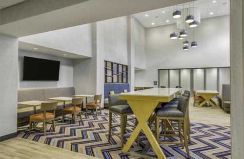 Decatur Hotel | Hampton Inn & Suites By Hilton Decatur
