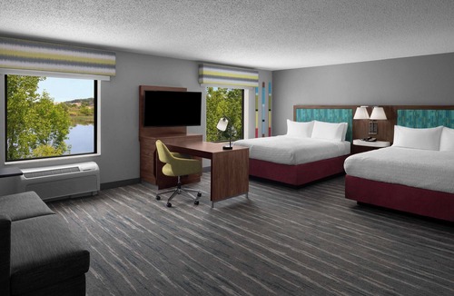 Grand Rapids Hotel | Hampton Inn & Suites Grand Rapids-Airport 28th St