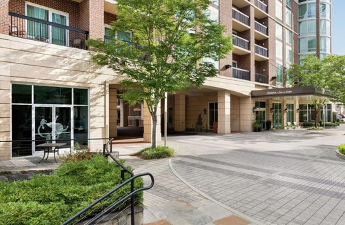 Greenville Downtown Hotel | Hampton Inn & Suites Greenville-Downtown-Riverplace