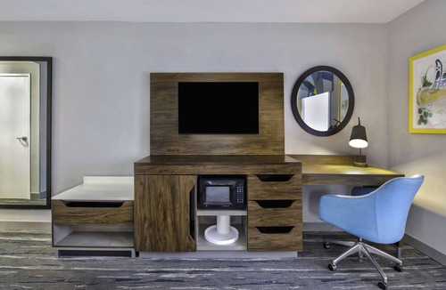 Jackson Hotel | Hampton Inn & Suites Jackson