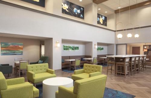 Natchez Hotel | Hampton Inn & Suites Natchez
