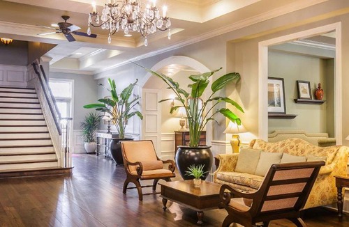 Yamacraw Village Hotel | Hampton Inn & Suites Savannah Historic District