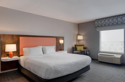 West Bend Hotel | Hampton Inn & Suites West Bend