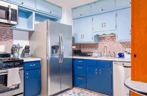 Lakeside House | Harding Lakeside Getaway| 8 bedroom sleeps 16!