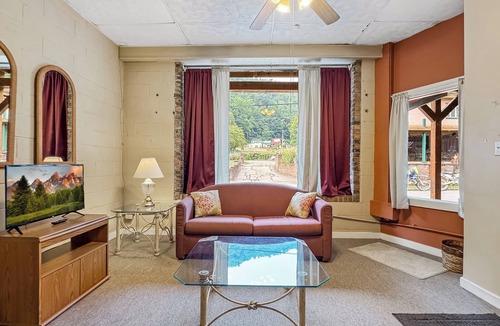 Matewan Resort | Hatfield McCoy Resort/Room #1 Sleeps 5, Direct access to Hatfield McCoy Trails