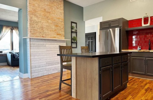 Evansville Apartment | Haynie's Home - 2BD/1BA Stylish Apt in Home