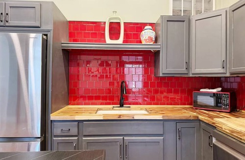 Evansville Apartment | Haynie's Home - 2BD/1BA Stylish Apt in Home