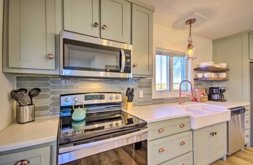 Rolla Other | Headquarters @ Prairie Base, Roomy 2 King Ensuites