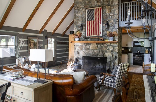 Cashiers Cottage | Headwater Cabin - Listen to the Chattooga River!