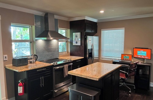 South Middle River Apartment | Heated pool, lush oasis getaway near Wilton Manors