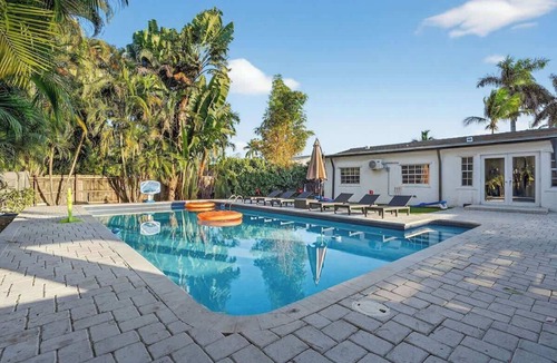 Ojus House | Heated Pool Villa 5mn to Aventura Golf & Games
