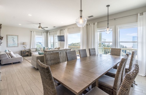 Surf Side Shores House | HEATED PRIVATE POOL, 5 bedrooms, Oceanview, Newly decorated and furnished