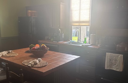 Shelbyville House | Heritage House 1900’s home part/close to the Bourbon Trail