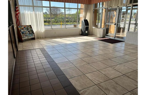 Baton Rouge Hotel | Heritage Inn & Suites
