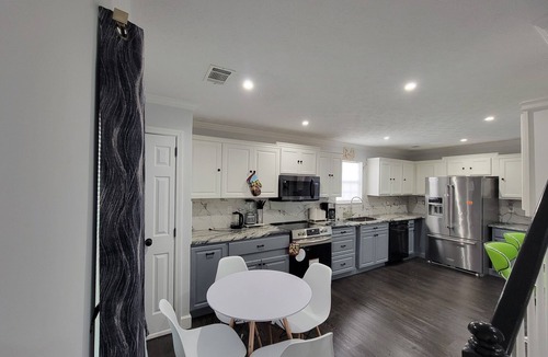 Church Street House | Heroes Plush-Exclusive bougie abode