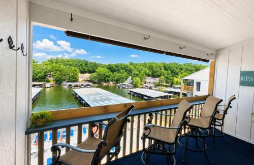 Osage Beach House | Herons Hideaway,Lakefront 1BD 1BA,Pool,Osage Beach 4PP