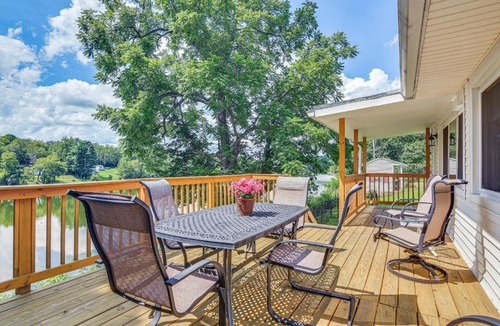 Danville House | Herrington Lake Home w/Deck: Golf, Boat & Relax!
