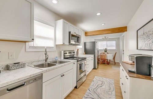 Danville House | Herrington Lake Home w/Deck: Golf, Boat & Relax!