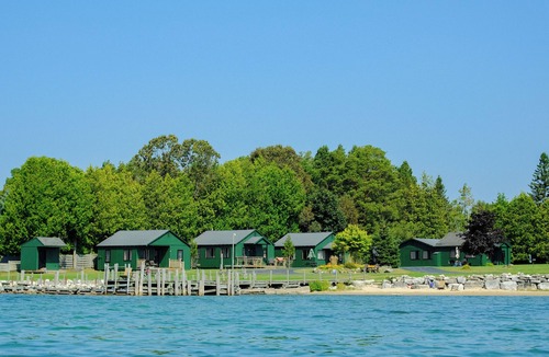 Hessel Cabin | Hessel Bay Cabin 2: Lake Huron waterfront resort cabin sleeps 2.