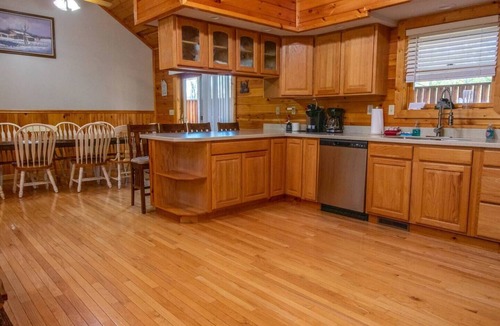 McHenry House | Hibernation Haven